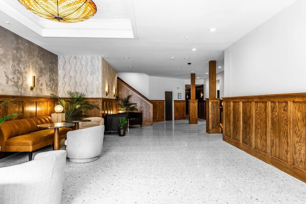 The Phenix Historic Dtwn Hotel, King Bed, Pickering Square View, Room # 301 Bangor Extérieur photo